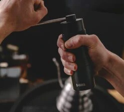 Moulin à Café Manuel D-KANTA MG05 Noir + Café De Spécialité Offert 13 Moulin à Café Manuel D-KANTA MG05 Noir + Café De Spécialité Offert -Delonghial Magasin dkanta moulinmanuel 2