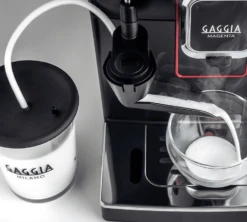 GAGGIA Magenta Milk -Delonghial Magasin expresso broyeur magenta milk expresso