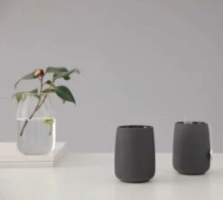 2 Tasses Double Paroi Nicola 150 Ml Noires - VIVA SCANDINAVIA 8 2 Tasses Double Paroi Nicola 150 Ml Noires - VIVA SCANDINAVIA -Delonghial Magasin lifestyle nicola large