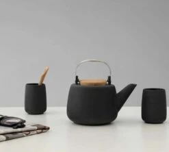 2 Tasses Double Paroi Nicola 150 Ml Noires - VIVA SCANDINAVIA 9 2 Tasses Double Paroi Nicola 150 Ml Noires - VIVA SCANDINAVIA -Delonghial Magasin lifestyle nicola large 2