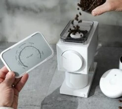 Moulin à Café FELLOW Ode Brew Grinder Gen 2 Blanc -Delonghial Magasin ode gen2 blanc 3